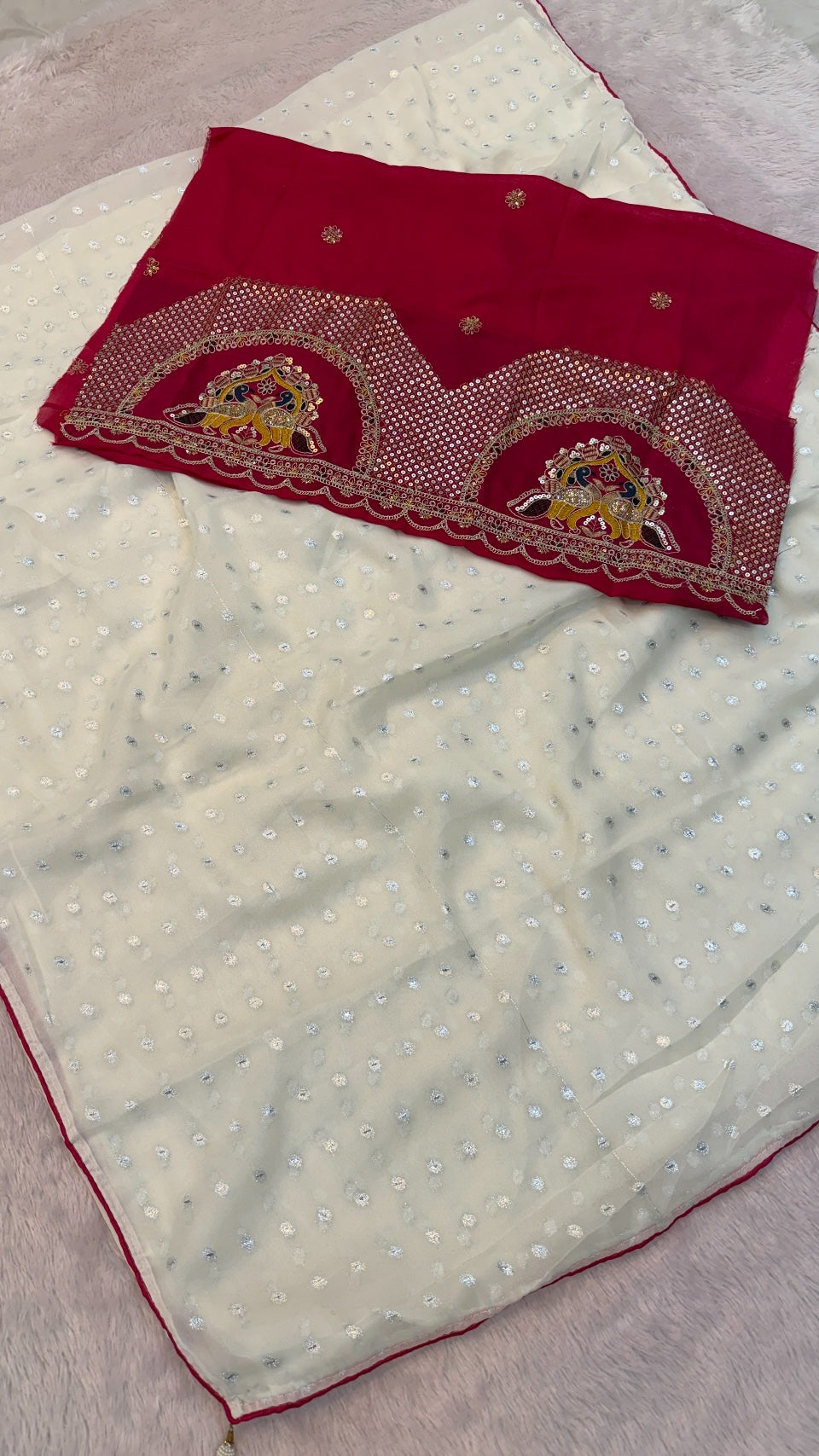 Chiffon Plain Saree + Kutchi motif Work Blouse