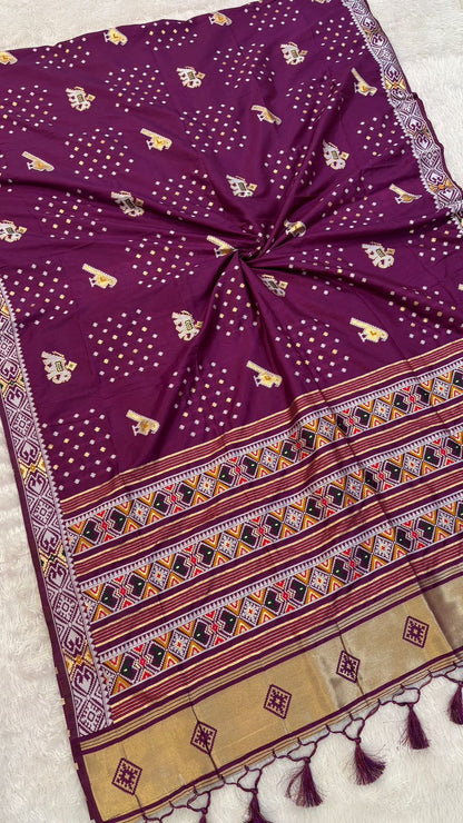 Kutchi Weaving Patola Saree (Lagadi Patta)