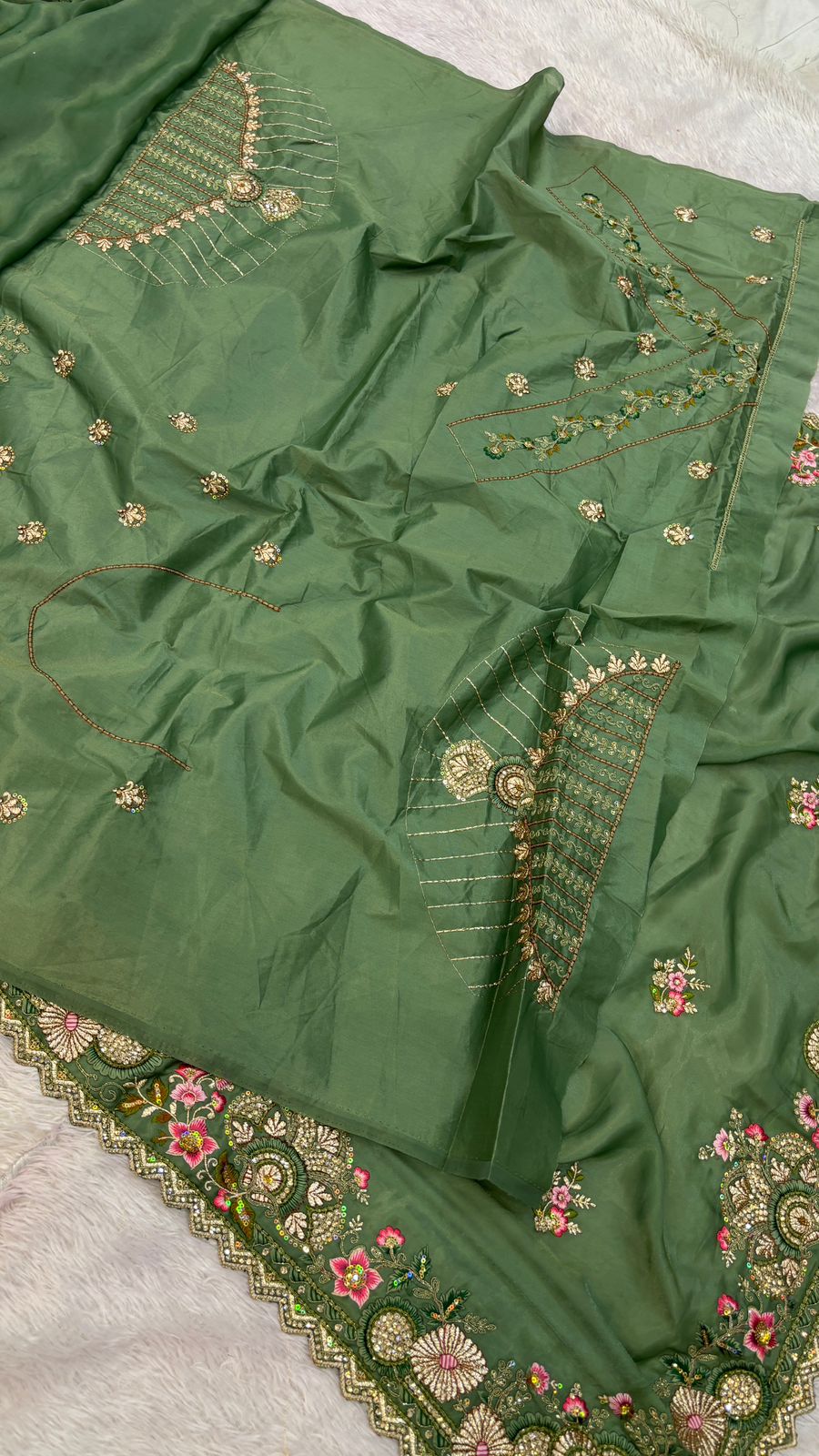 Shaan-E-Hindustan Limited Edition Saree! Pushpa