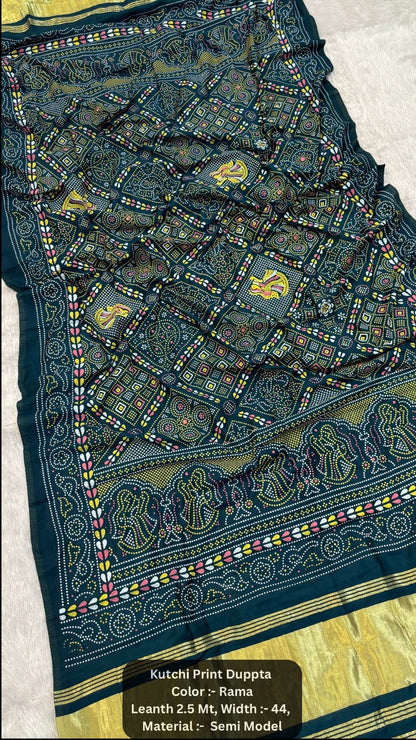 Kutchi Duppta with Lagdi Patta