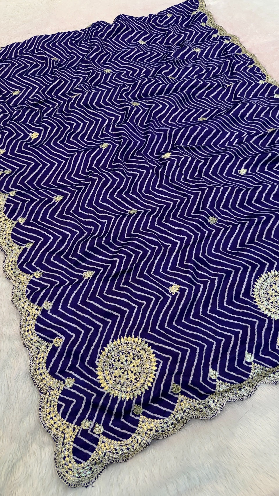 Lehariya Saree With Gottapatti Work