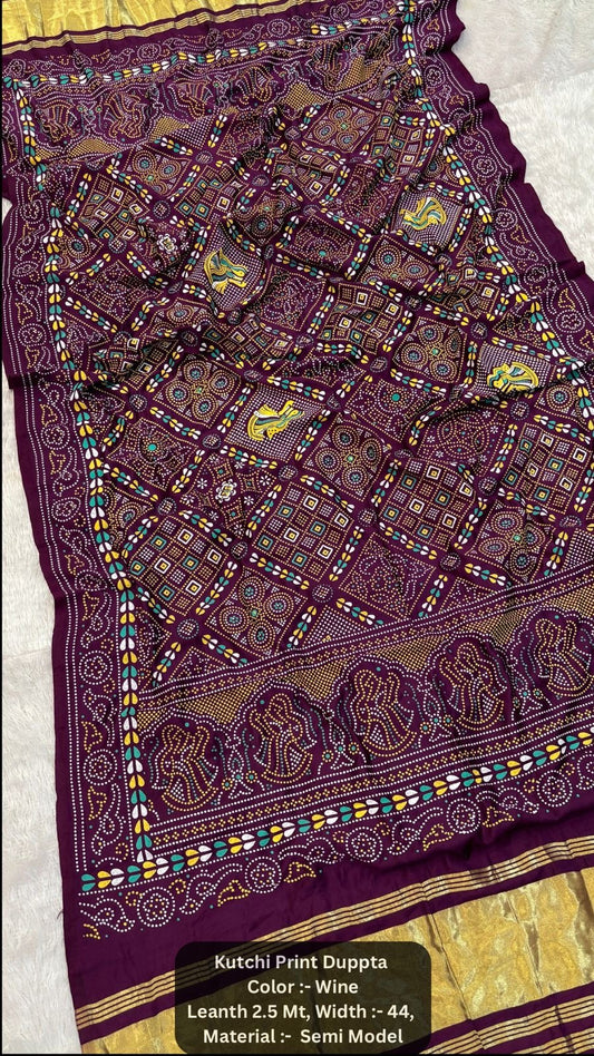 Kutchi Duppta with Lagdi Patta