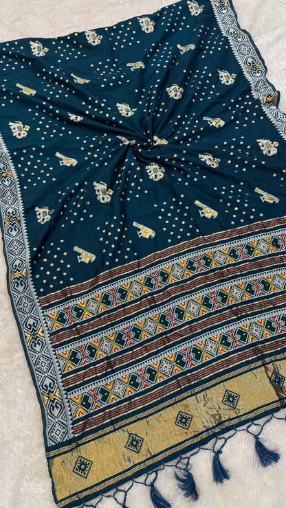 Kutchi Weaving Patola Saree (Lagadi Patta)